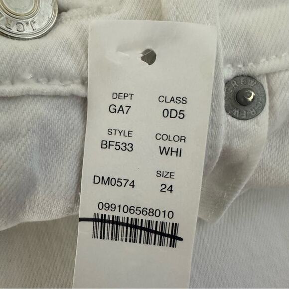 J. Crew Mid Rise Slim Boyfriend Jean in White Size 24 Waist BF533 New - Picture 11 of 11